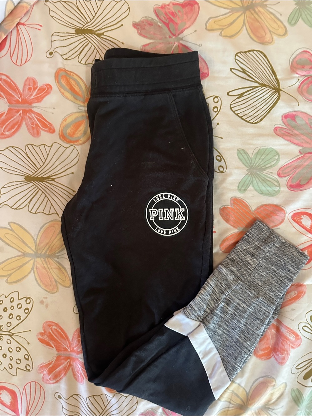 PINK Victoria's Secret Black & Gray Colorblock Kids Joggers